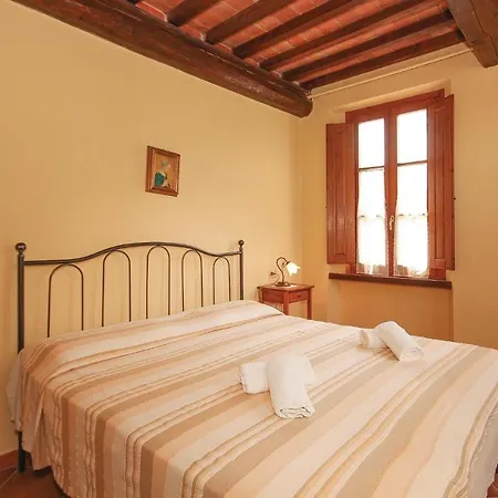 Casale Del Borgo 13 Querce (Lucca)